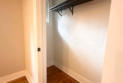 6804 W Clinton Ave APT 3, Cleveland, OH 44102