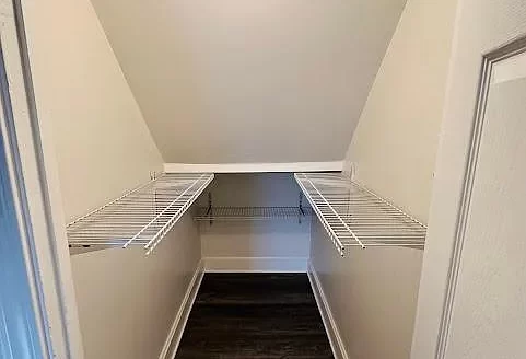 2034 W 44th St #Up, Cleveland, OH 44113