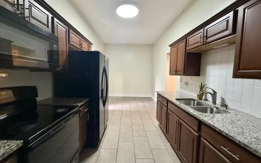 4437 Lorain Ave, Cleveland, OH 44113